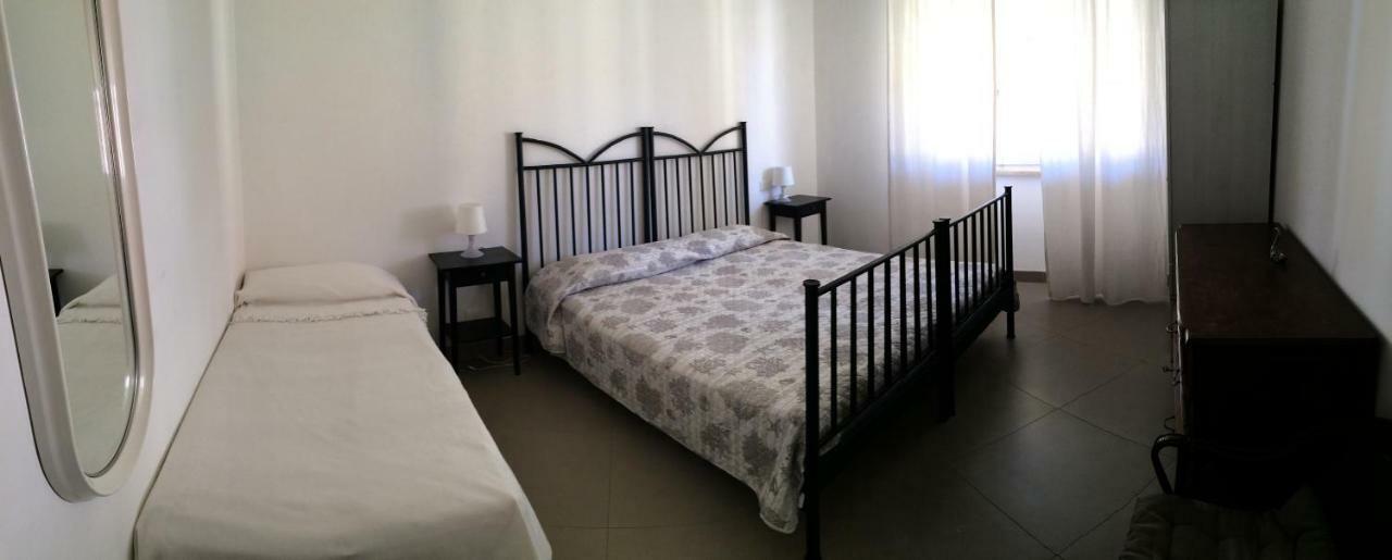 Casa Liliana Apartment เลวานโต ภายนอก รูปภาพ